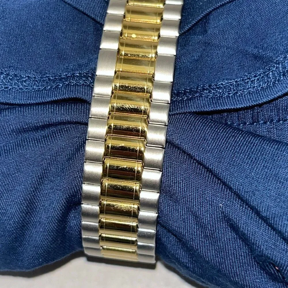 Timex Men's Silver Gold South Street Sport Two-Tone‎ Stainless Steel Wristwatch